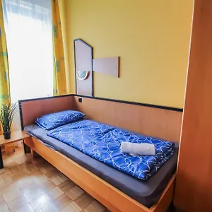 Cozy - U3 Hutteldorferstrasse Kwatera prywatna Wiedeń